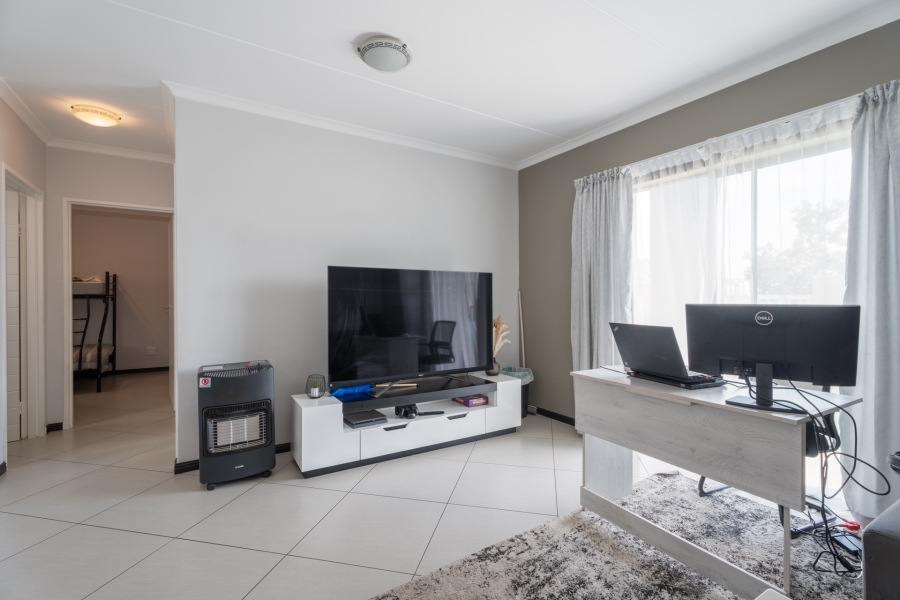 2 Bedroom Property for Sale in Buh Rein Estate Western Cape